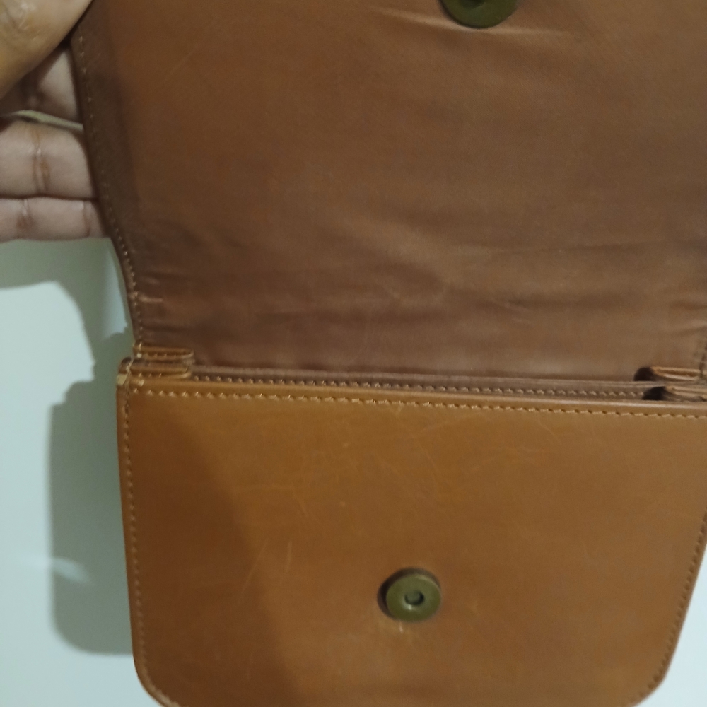 Source Unknown Tan Crossbody Bag View 2